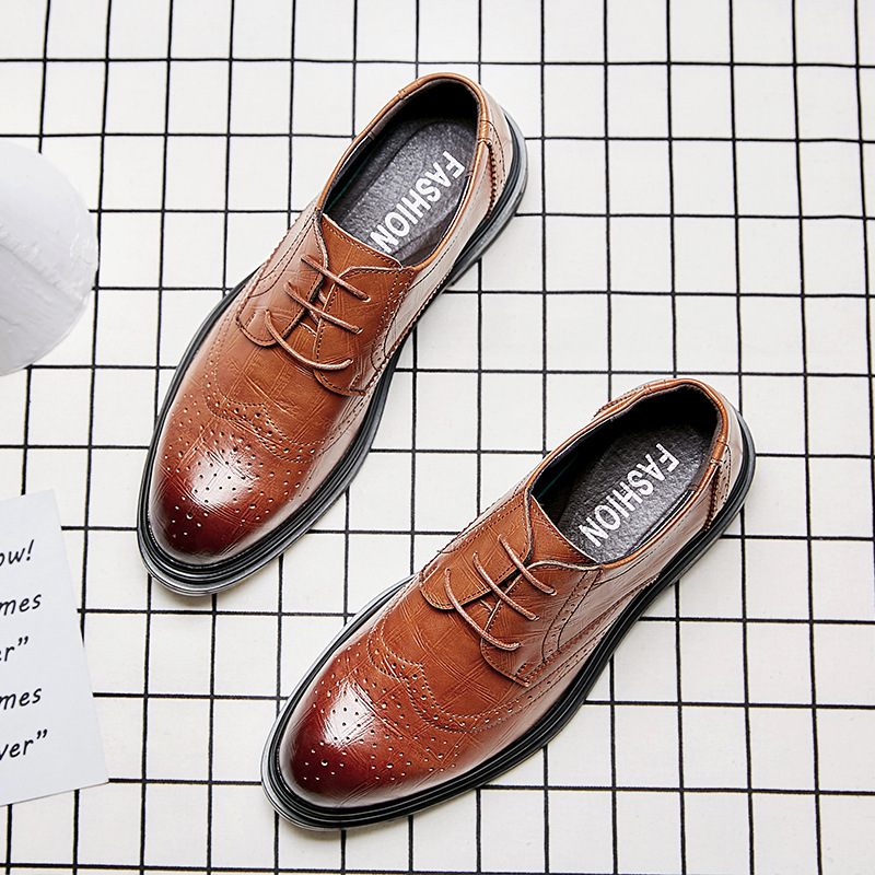 Pánske Spoločenské Topánky Šaty Nová Jarná Mládež Čierna Business Casual Trend Brogue Vyrezávané