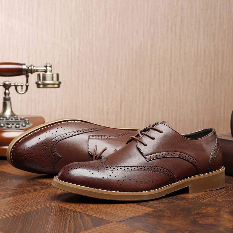 Reťaz Nové Vyrezávané Spoločenské Topánky Trendové Brogue Business Ležérne Retro Pánske