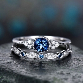 Módne Prstene Dámske So Zirkónom Súprava Dvoch Šperkov Z Mikrodláždených Smaragdových Prsteňov